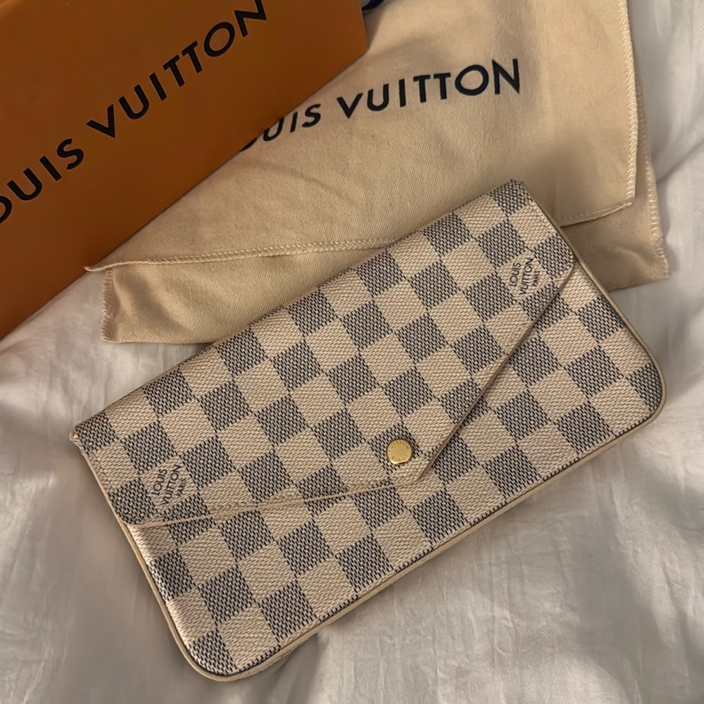 louis vuitton felicie pochette damier azur wallet on chain